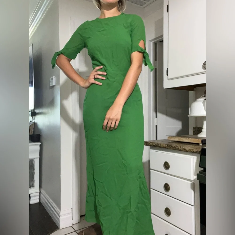 NWT reformation  Amsterdam dress size 8💚 - Picture 2 of 7